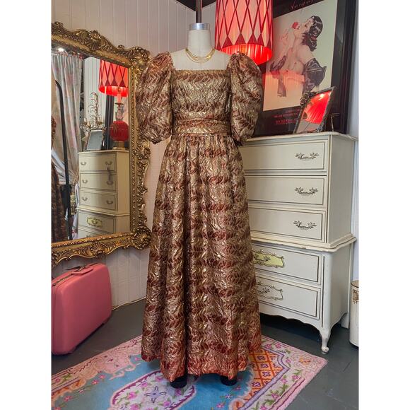 jay jacks Dresses & Skirts - 1970s rust and gold brocade formal gown puff sleeves jay jacks metallic ombre sm